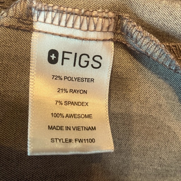 Figs Casma Technical Collection Gray V Neck Scrub Top Size XS - Picture 4 of 4